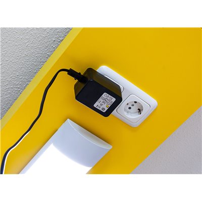 Fixed-voltage power supply 12 V AC / 22 VA (230 V) Fixed-voltage power supply 12 V AC / 22 VA (230 V)